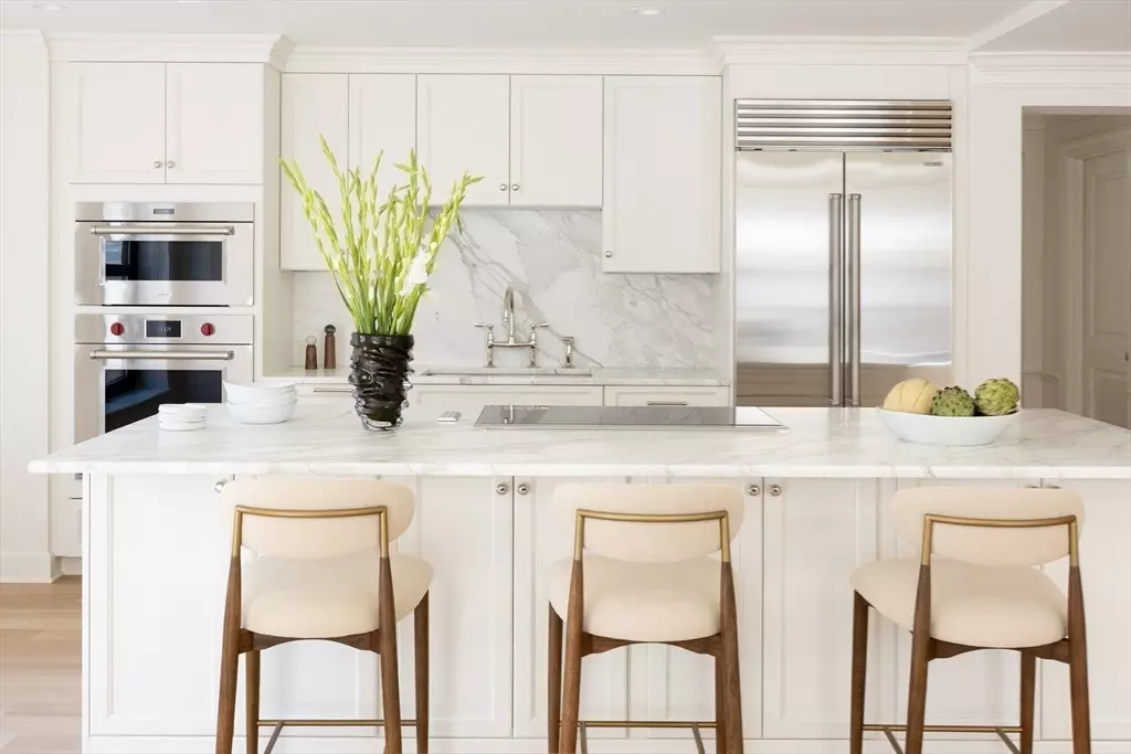 Boston, MA 02116,300 Boylston St #907