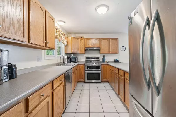 Middleboro, MA 02346,14 Pineridge Way #14