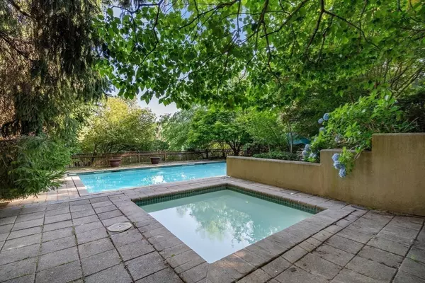 Newton, MA 02458,225 Kenrick Street #225