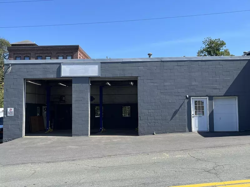 15 River St, Beverly, MA 01915