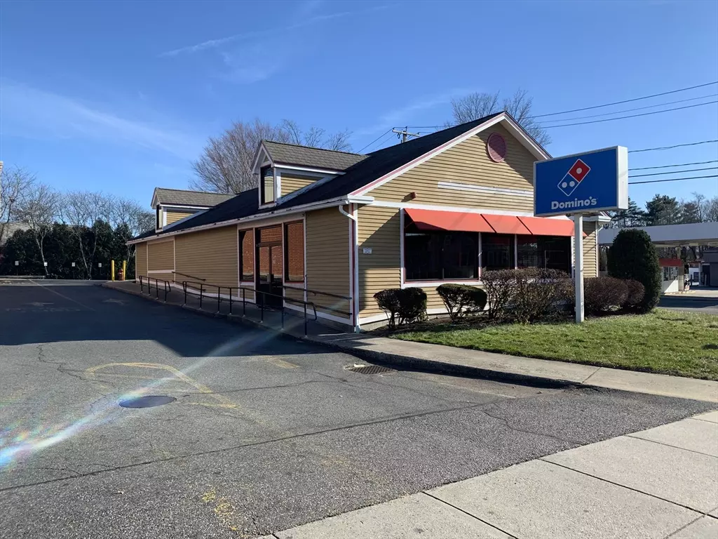 Holbrook, MA 02343,2 Norfolk Road