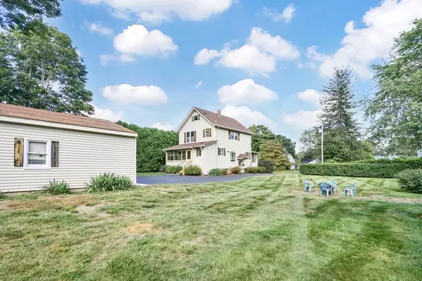 Westfield, MA 01085,15 Maple Terrace