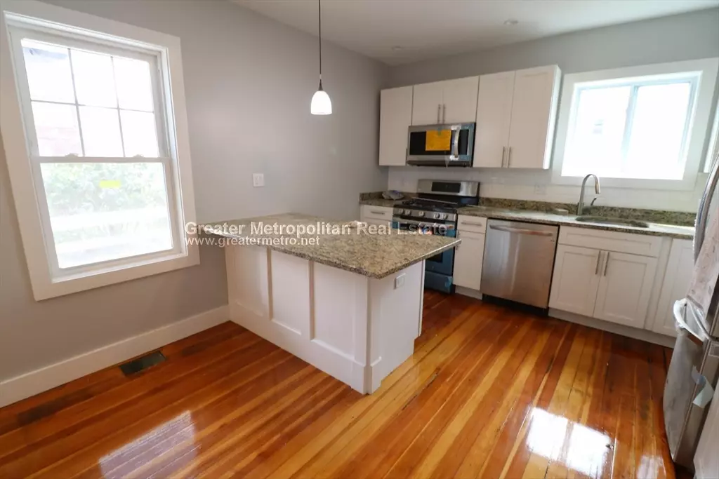 Winthrop, MA 02152,21 Seafoam Ave #3