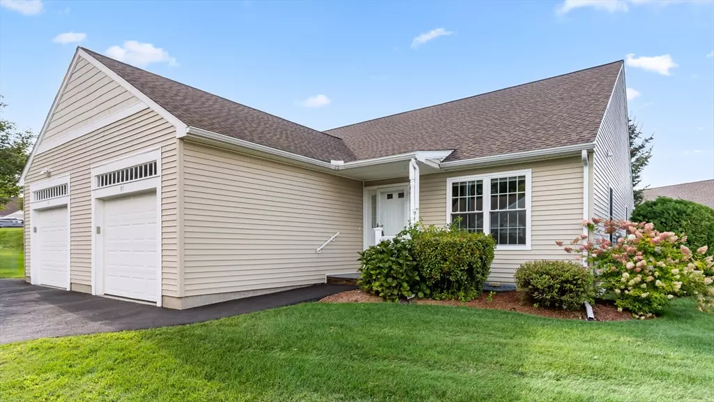 97 Hillside Village Drive #97, West Boylston, MA 01583