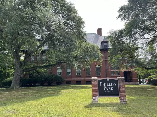 Wellesley, MA 02481,324 Washington St #103