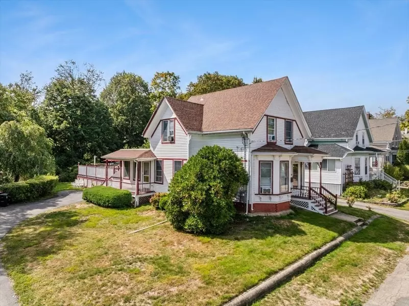 18 Morton St, Brockton, MA 02301