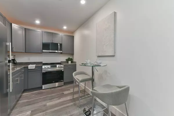 Lynn, MA 01901,585 Essex St #722