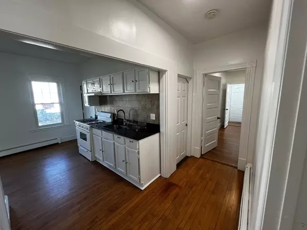 Brockton, MA 02302,58 Standish St #1