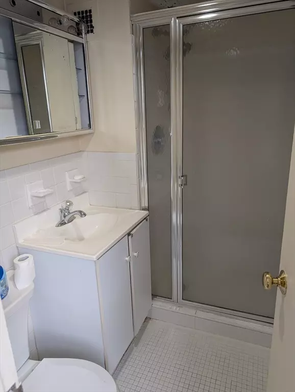 Boston, MA 02114,8 Whittier Place #9H