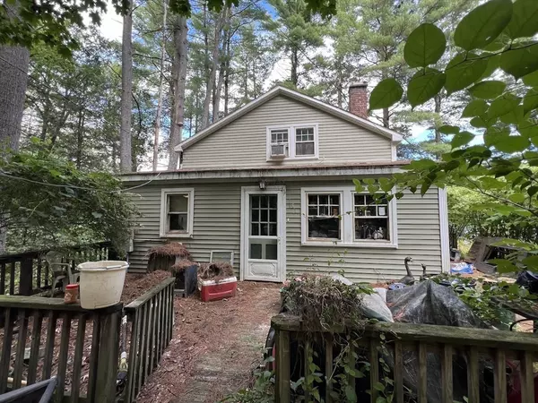 Westfield, MA 01085,16 Davis Street