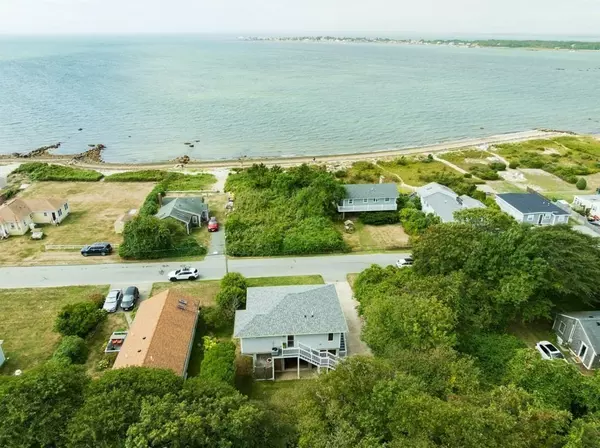 Fairhaven, MA 02719,91 Balsam St