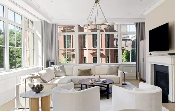 Boston, MA 02114,32 Derne St #3A