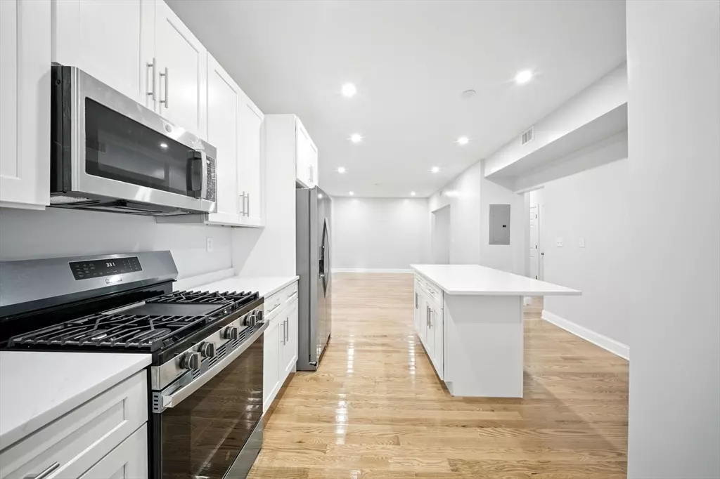 Boston, MA 02126,155 Welington Hill St. #1