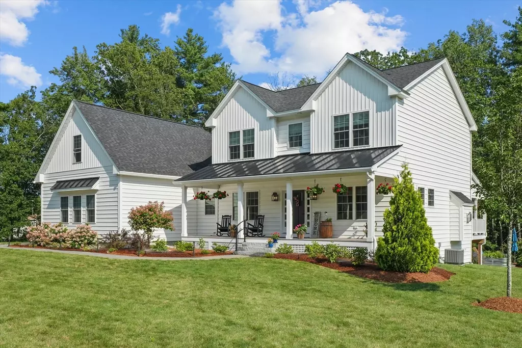 Salem, NH 03079,1 Cottonwood Lane