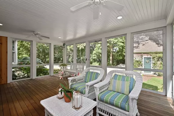Yarmouth, MA 02675,19 Phoebes Ln