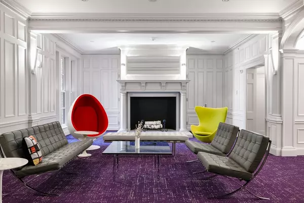 Boston, MA 02215,28 Fenway