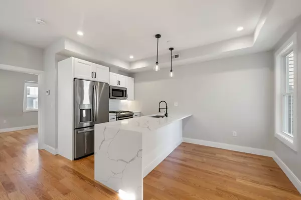 Boston, MA 02127,174 West Seventh #3