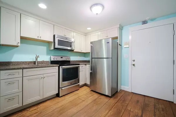 North Attleboro, MA 02760,19 Church St #A5