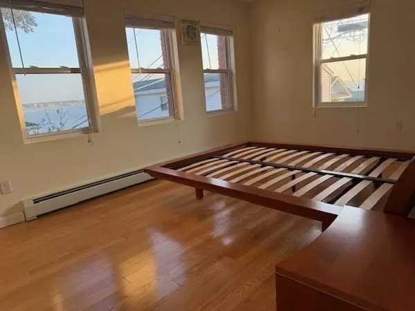 Nahant, MA 01980,54 Lennox Road #2
