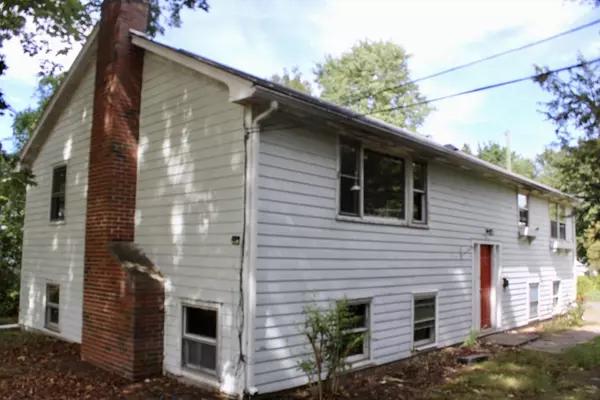 Amherst, MA 01002,74 N Whitney St