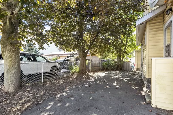 Lynn, MA 01902,12 Wass St