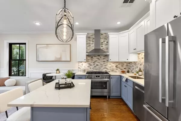 Somerville, MA 02143,104 Beacon St #3