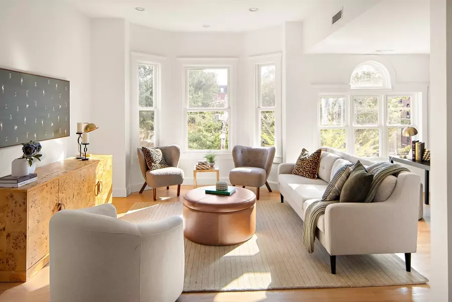 414 Sumner St #3, Boston, MA 02128