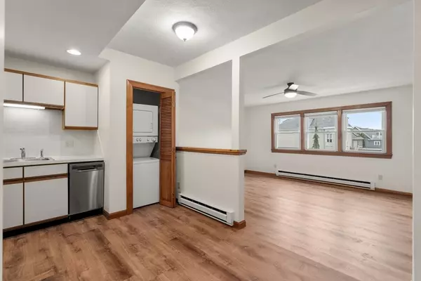 Somerville, MA 02143,170 Highland Ave #4