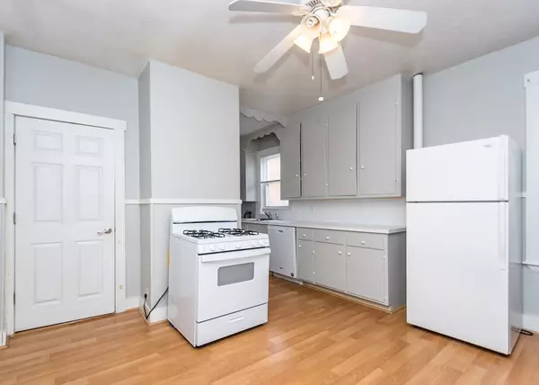 Waltham, MA 02453,21 Gardner Street #1