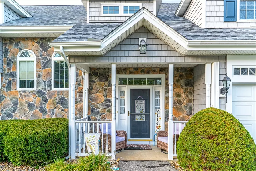 6 Stonebury Way #6, Tewksbury, MA 01876