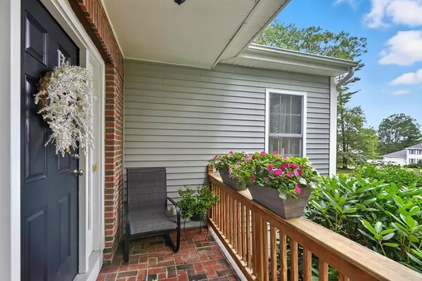 Plainville, MA 02762,133 Pleasant Street #2