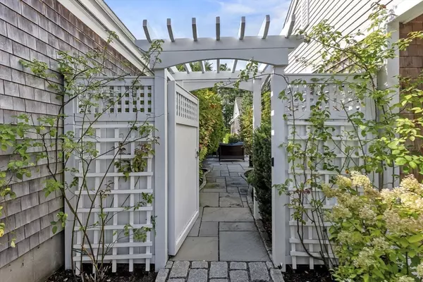 Plymouth, MA 02360,17 Cupola Ln #17