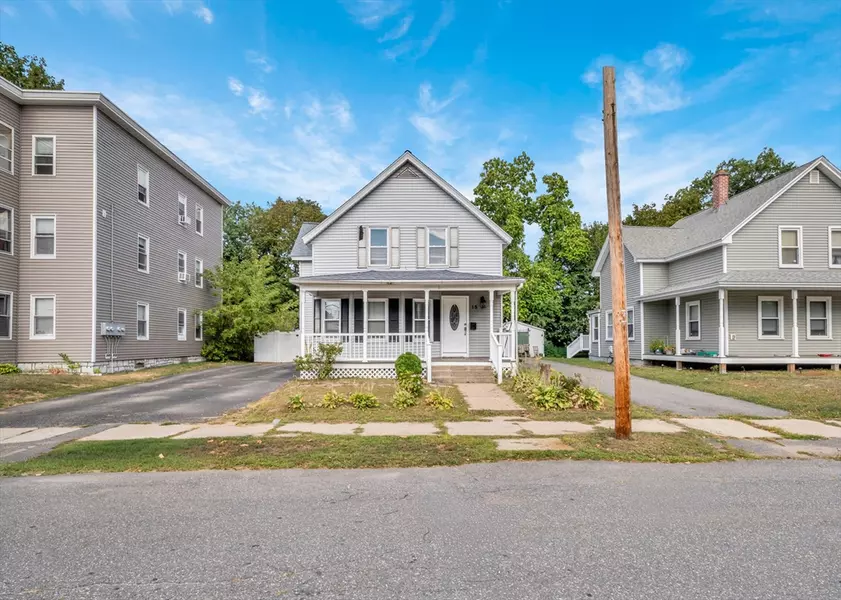 15 6th St, Leominster, MA 01453