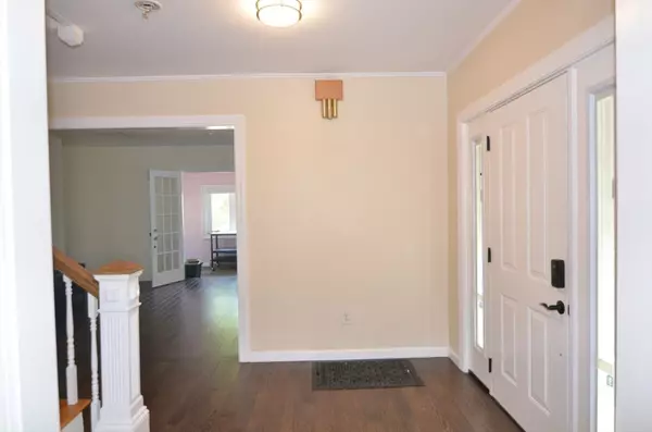 Watertown, MA 02472,32 Hillside Rd #0