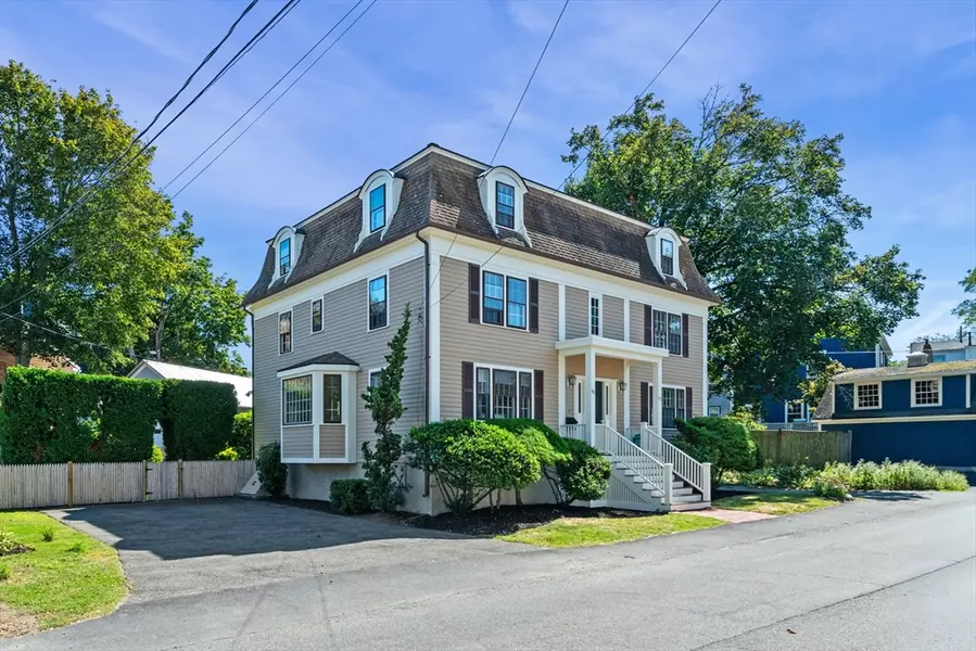 60 Elm Street #60, Marblehead, MA 01945