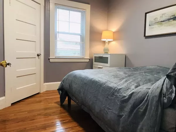 Newton, MA 02461,2 Mullen Ct #2