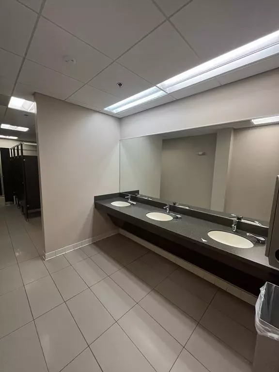 Foxboro, MA 02035,225 Foxborough #205B