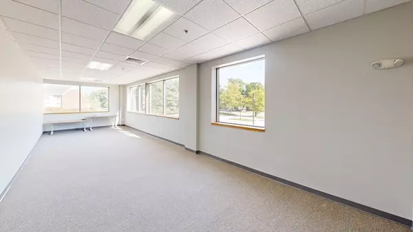 Foxboro, MA 02035,225 Foxborough #205B