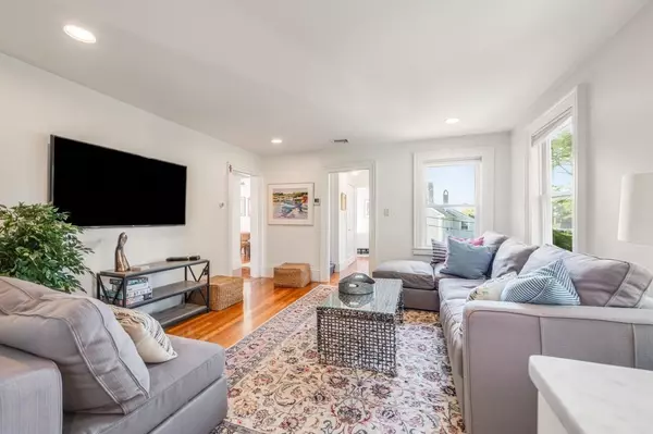 Marblehead, MA 01945,25 Mechanic Street #2