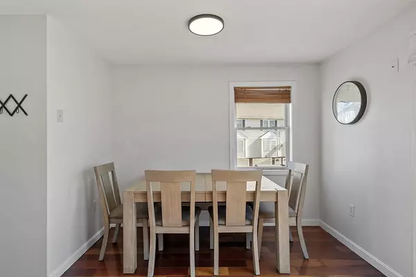 Lowell, MA 01851,60 Liberty Street #3