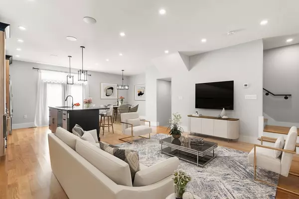 Boston, MA 02124,53R Bailey St #2