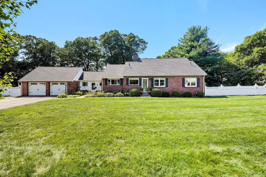 128 Crane Ave, Westfield, MA 01085