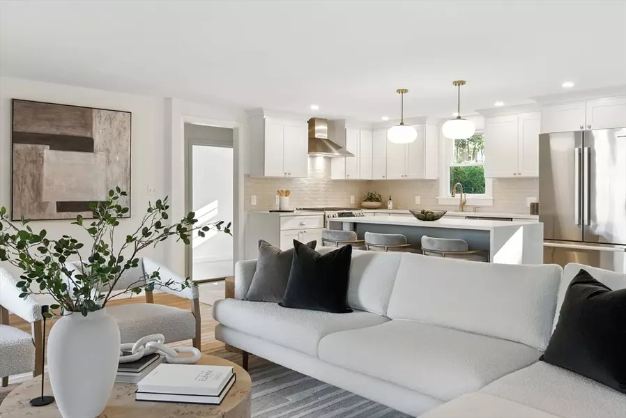 243 Hunting Rd, Needham, MA 02494