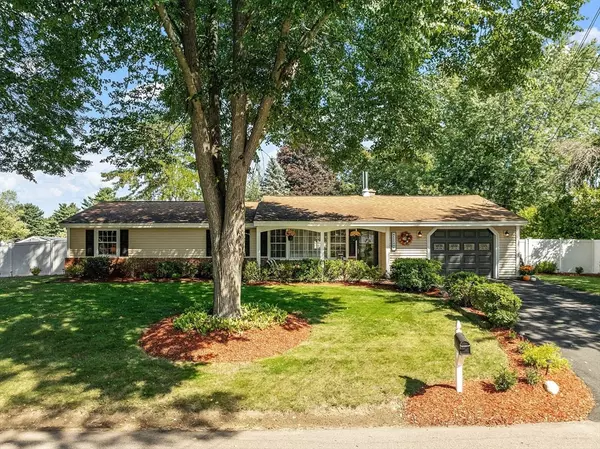 Bellingham, MA 02019,40 Lisa Ann Dr