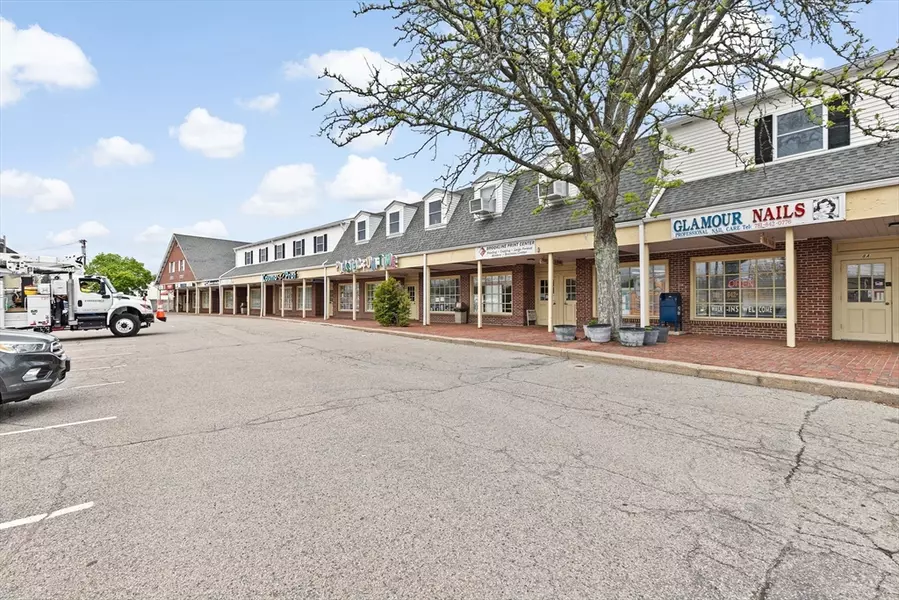 85 River St #6, Waltham, MA 02453