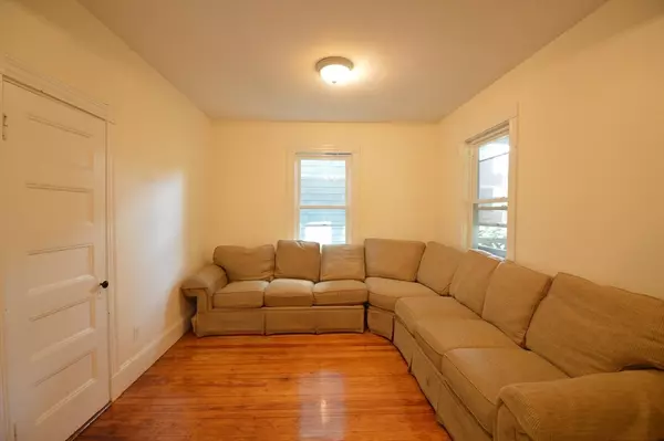 Boston, MA 02120,10 Bucknam St #1