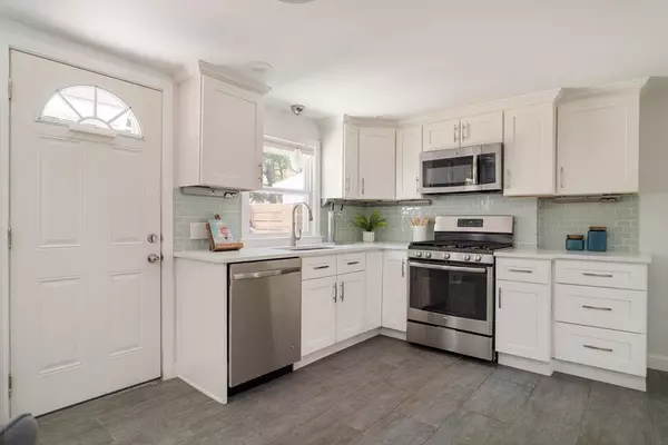 Boston, MA 02130,24 Goldsmith St #24