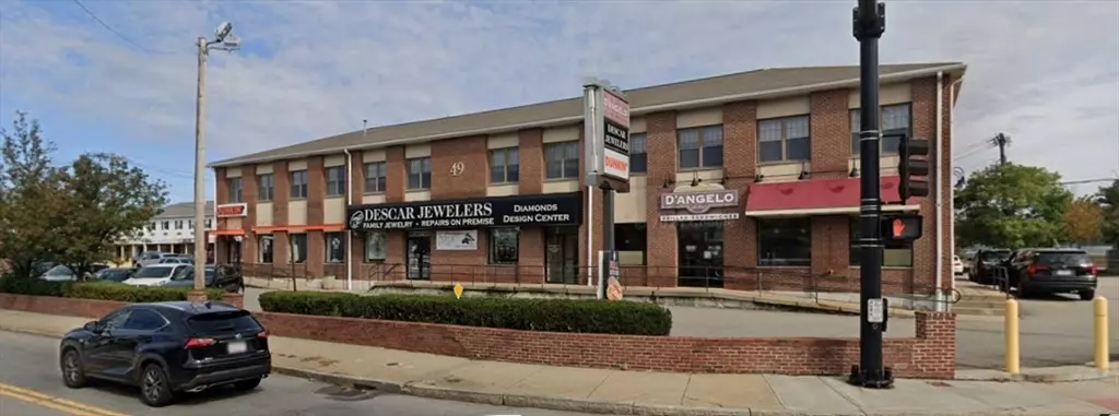 49 River St, Waltham, MA 02453