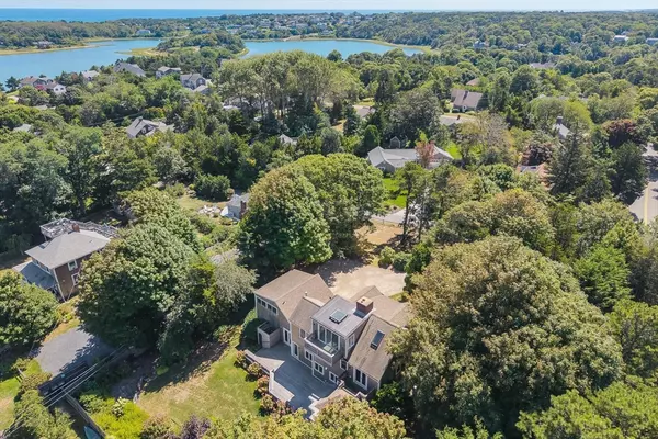 Orleans, MA 02653,2 Seaview Rd