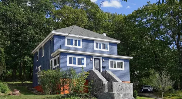 Arlington, MA 02474,281 Forest St